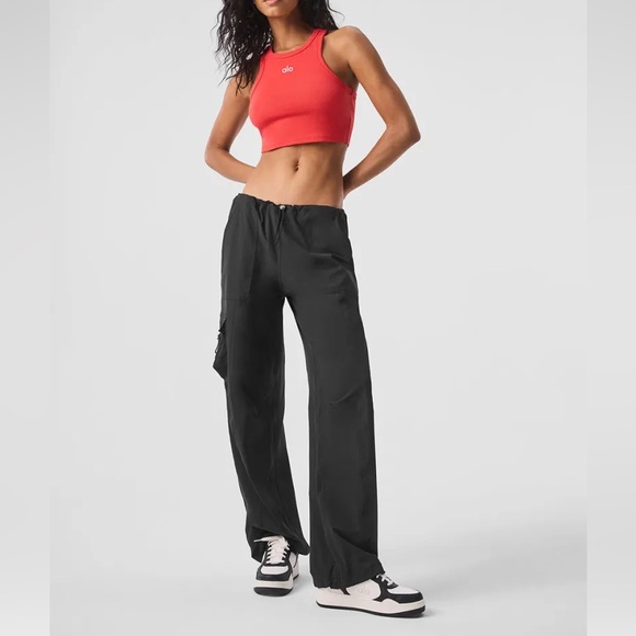 ALO Yoga aspire tank in  Red hot summer - Picture 5 of 7